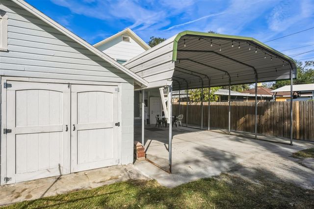 5936 CENTRAL AVENUE, New Port Richey, FL 34652