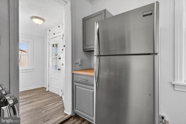 1741 ORANGE ST, York, PA 17404