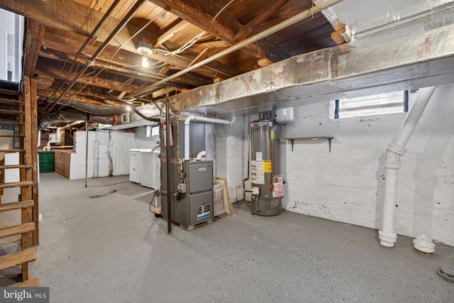 1741 ORANGE ST, York, PA 17404