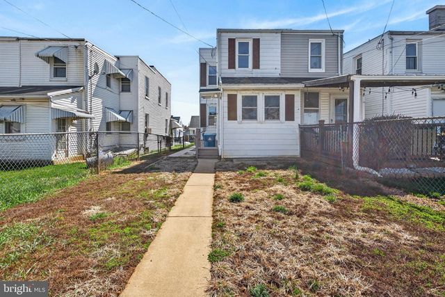 1741 ORANGE ST, York, PA 17404