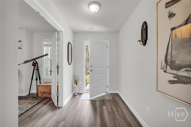 5 Honeysuckle Court, Guyton, GA 31312