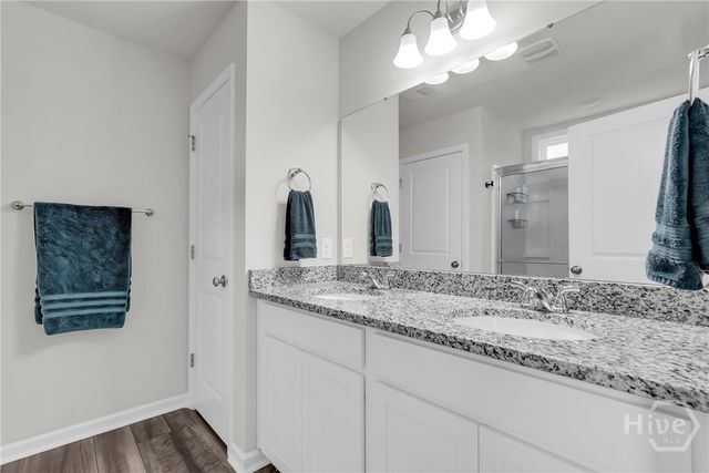 5 Honeysuckle Court, Guyton, GA 31312