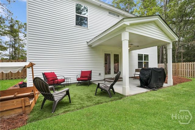 5 Honeysuckle Court, Guyton, GA 31312