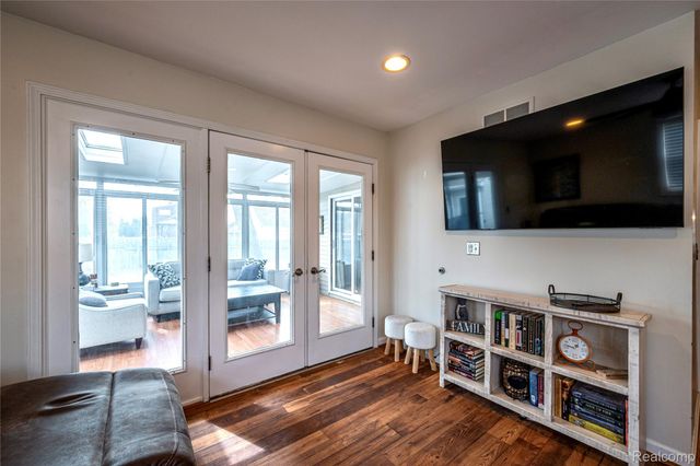 1700 Linwood Avenue, Royal Oak, MI 48067