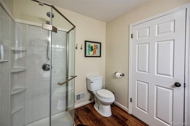 1700 Linwood Avenue, Royal Oak, MI 48067