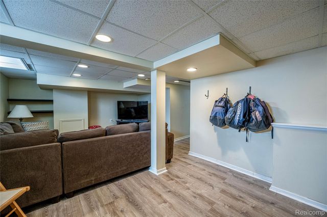 1700 Linwood Avenue, Royal Oak, MI 48067