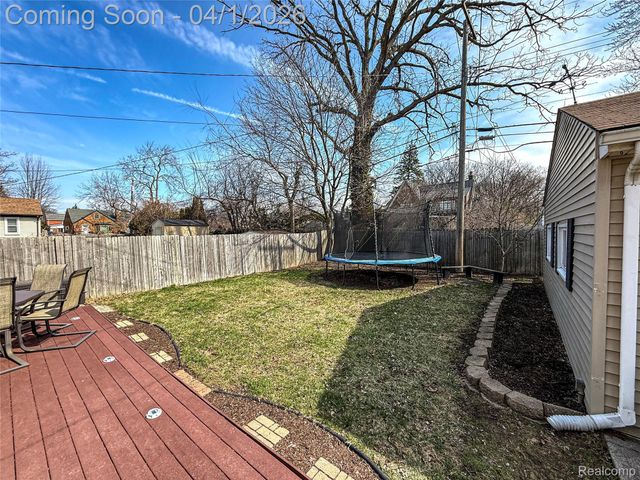 1700 Linwood Avenue, Royal Oak, MI 48067