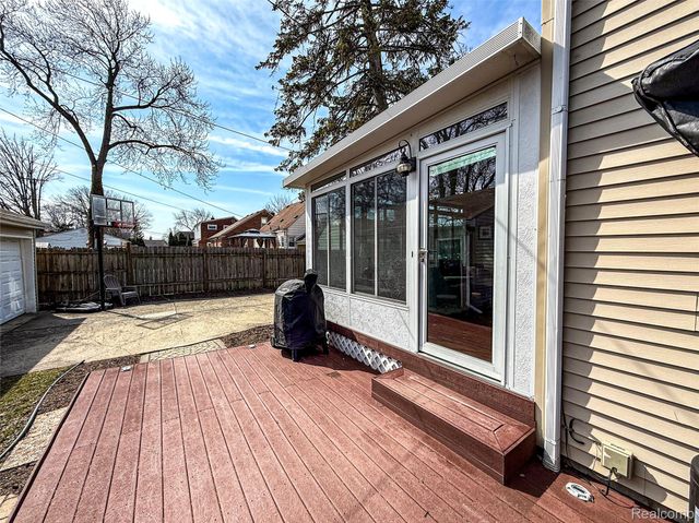 1700 Linwood Avenue, Royal Oak, MI 48067