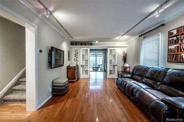 1700 Linwood Avenue, Royal Oak, MI 48067