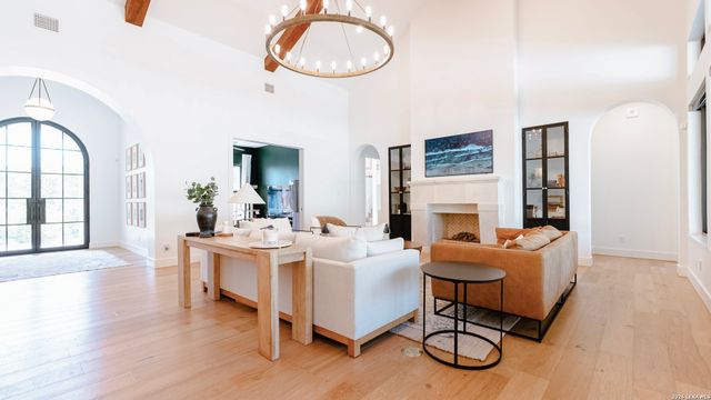 10957 PECAN RNCH, Boerne, TX 78006