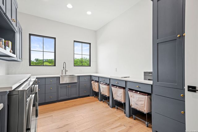 10957 PECAN RNCH, Boerne, TX 78006