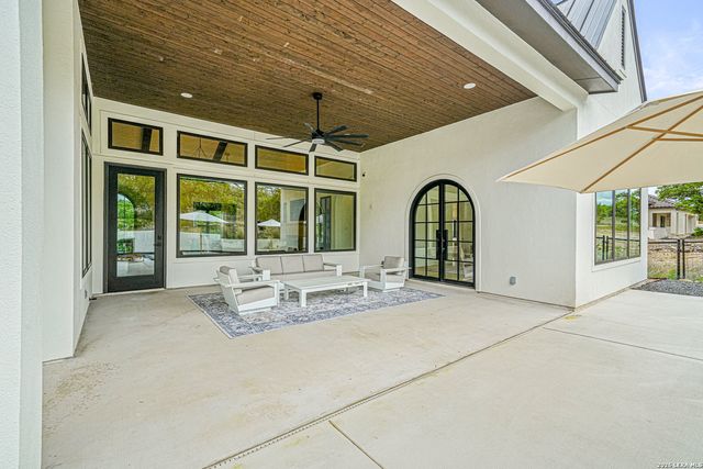 10957 PECAN RNCH, Boerne, TX 78006