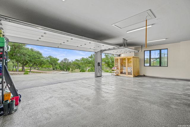 10957 PECAN RNCH, Boerne, TX 78006