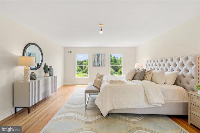 13200 LANTERN HOLLOW DR, Gaithersburg, MD 20878