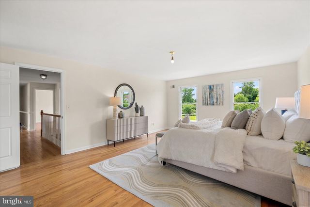 13200 LANTERN HOLLOW DR, Gaithersburg, MD 20878