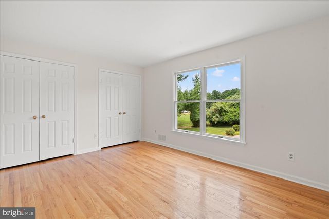 13200 LANTERN HOLLOW DR, Gaithersburg, MD 20878