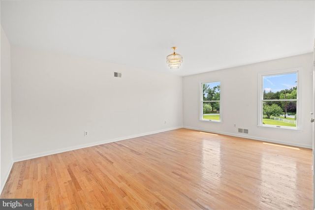 13200 LANTERN HOLLOW DR, Gaithersburg, MD 20878