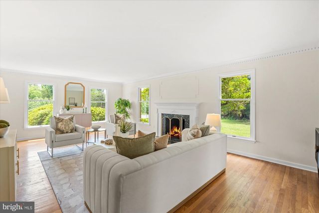 13200 LANTERN HOLLOW DR, Gaithersburg, MD 20878