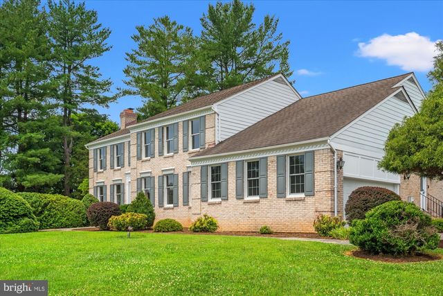 13200 LANTERN HOLLOW DR, Gaithersburg, MD 20878