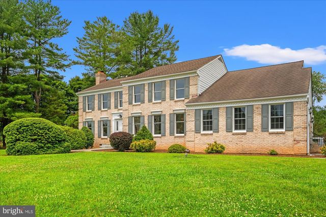 13200 LANTERN HOLLOW DR, Gaithersburg, MD 20878