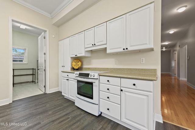 1006 Beach Boulevard, Biloxi, MS 39530