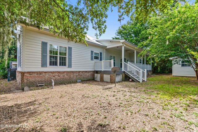 1006 Beach Boulevard, Biloxi, MS 39530