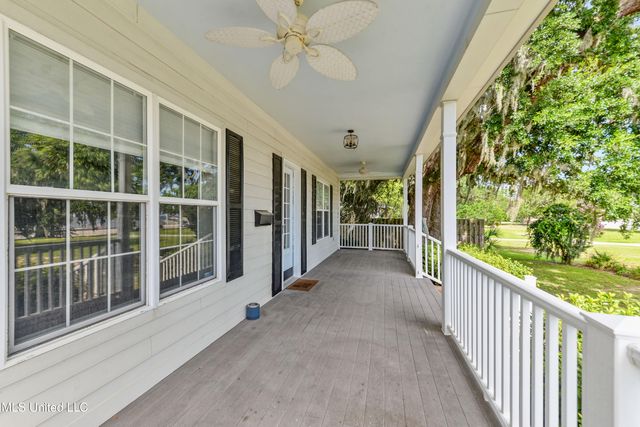 1006 Beach Boulevard, Biloxi, MS 39530