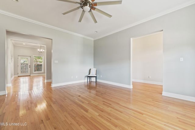 1006 Beach Boulevard, Biloxi, MS 39530