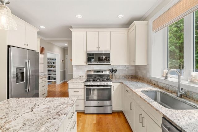 2 Jefferson Court, Georgetown, MA 01833