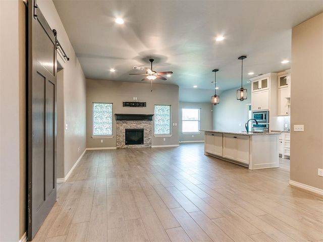 2600 Stanley Station Street, Yukon, OK 73099