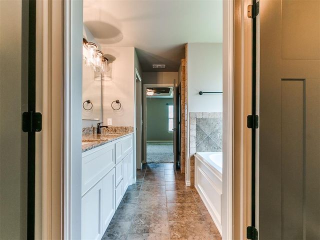 2600 Stanley Station Street, Yukon, OK 73099