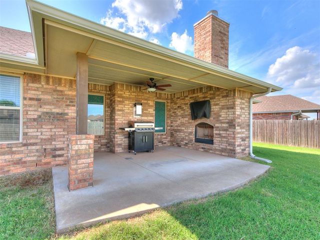 2600 Stanley Station Street, Yukon, OK 73099
