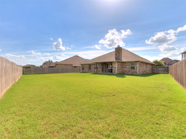 2600 Stanley Station Street, Yukon, OK 73099