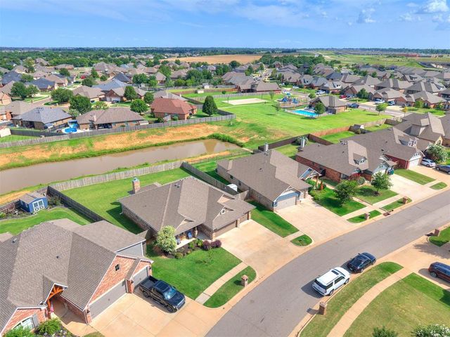 2600 Stanley Station Street, Yukon, OK 73099