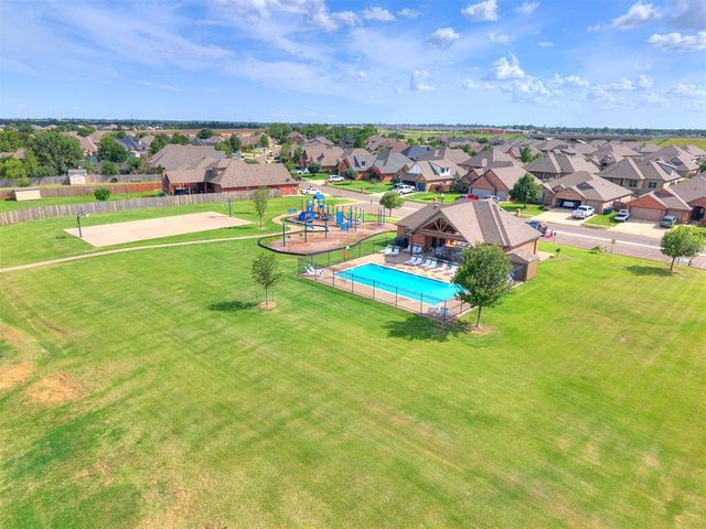 2600 Stanley Station Street, Yukon, OK 73099