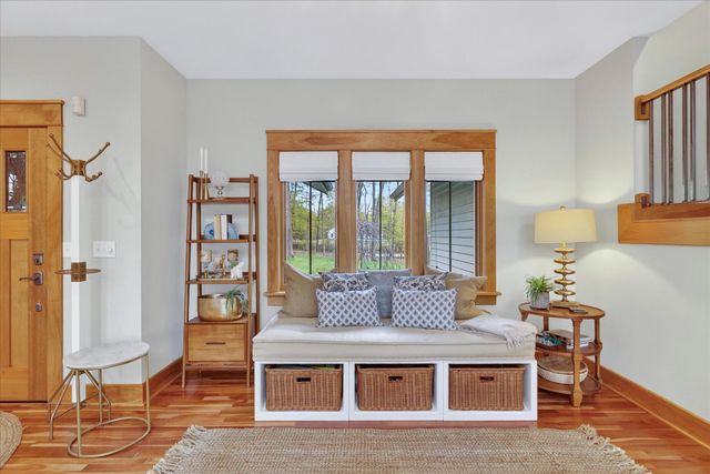1901 Mccabe Avenue NE, Lowell, MI 49331