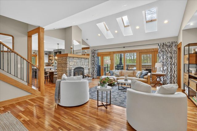 1901 Mccabe Avenue NE, Lowell, MI 49331