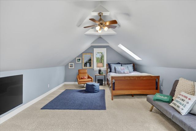 1901 Mccabe Avenue NE, Lowell, MI 49331