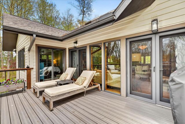 1901 Mccabe Avenue NE, Lowell, MI 49331