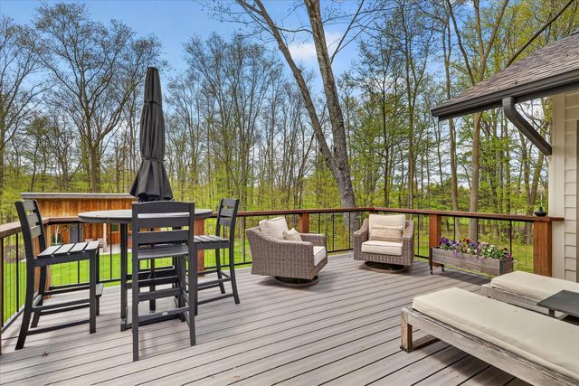 1901 Mccabe Avenue NE, Lowell, MI 49331