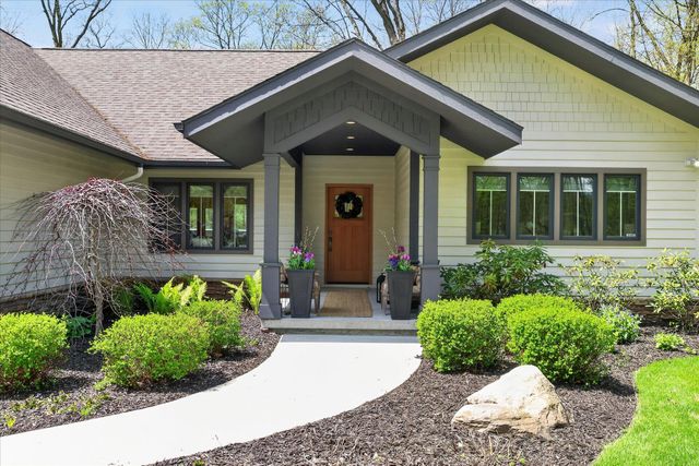 1901 Mccabe Avenue NE, Lowell, MI 49331