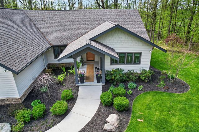 1901 Mccabe Avenue NE, Lowell, MI 49331