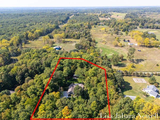 1901 Mccabe Avenue NE, Lowell, MI 49331