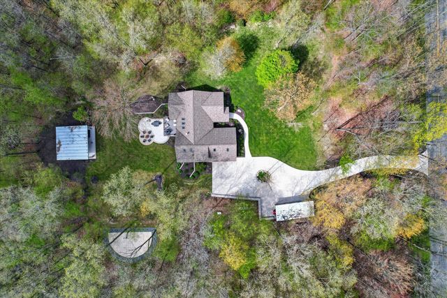 1901 Mccabe Avenue NE, Lowell, MI 49331