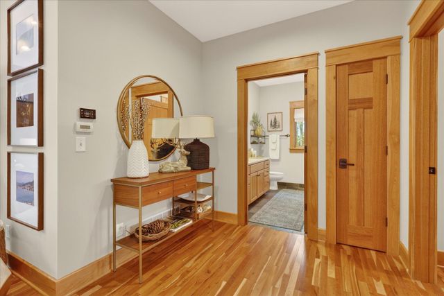 1901 Mccabe Avenue NE, Lowell, MI 49331