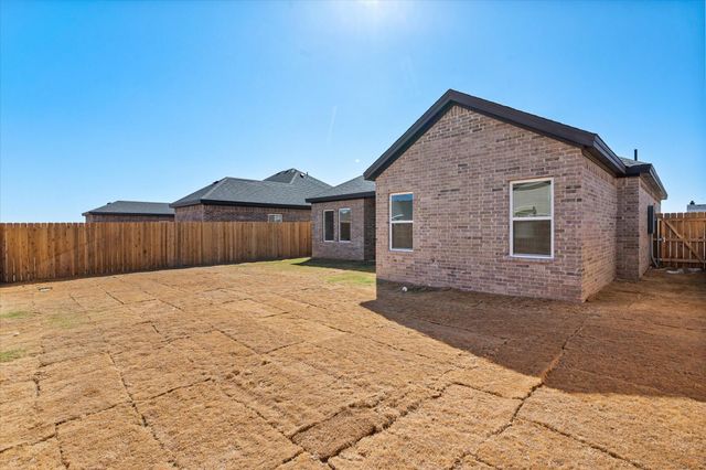 1410 Farmhouse Avenue, Wolfforth, TX 79382