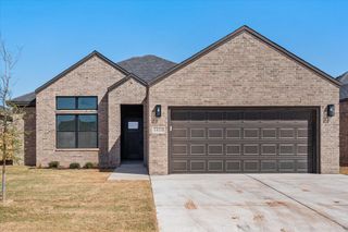 1410 Farmhouse Avenue, Wolfforth, TX 79382