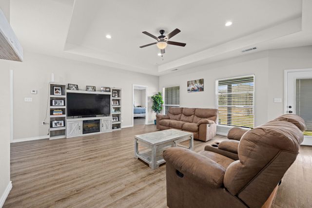 1313 Sandstone CV, Lampasas, TX 76550