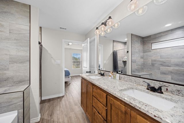 1313 Sandstone CV, Lampasas, TX 76550