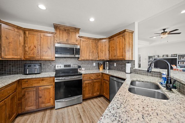 1313 Sandstone CV, Lampasas, TX 76550